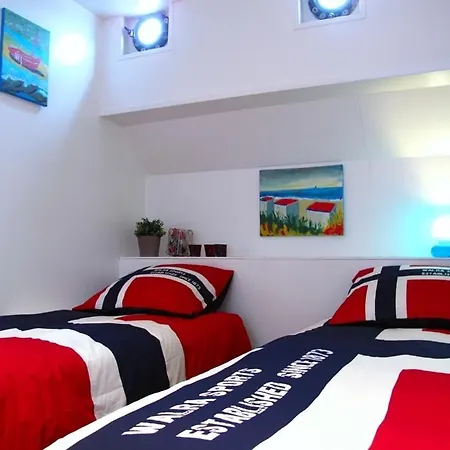 아파트 Boathotel Seven 로테르담
